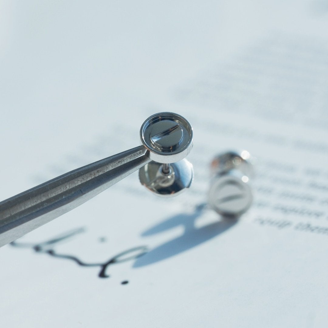 [⭐JeweliWhal]LOVE EARRINGS SILVER 10MM