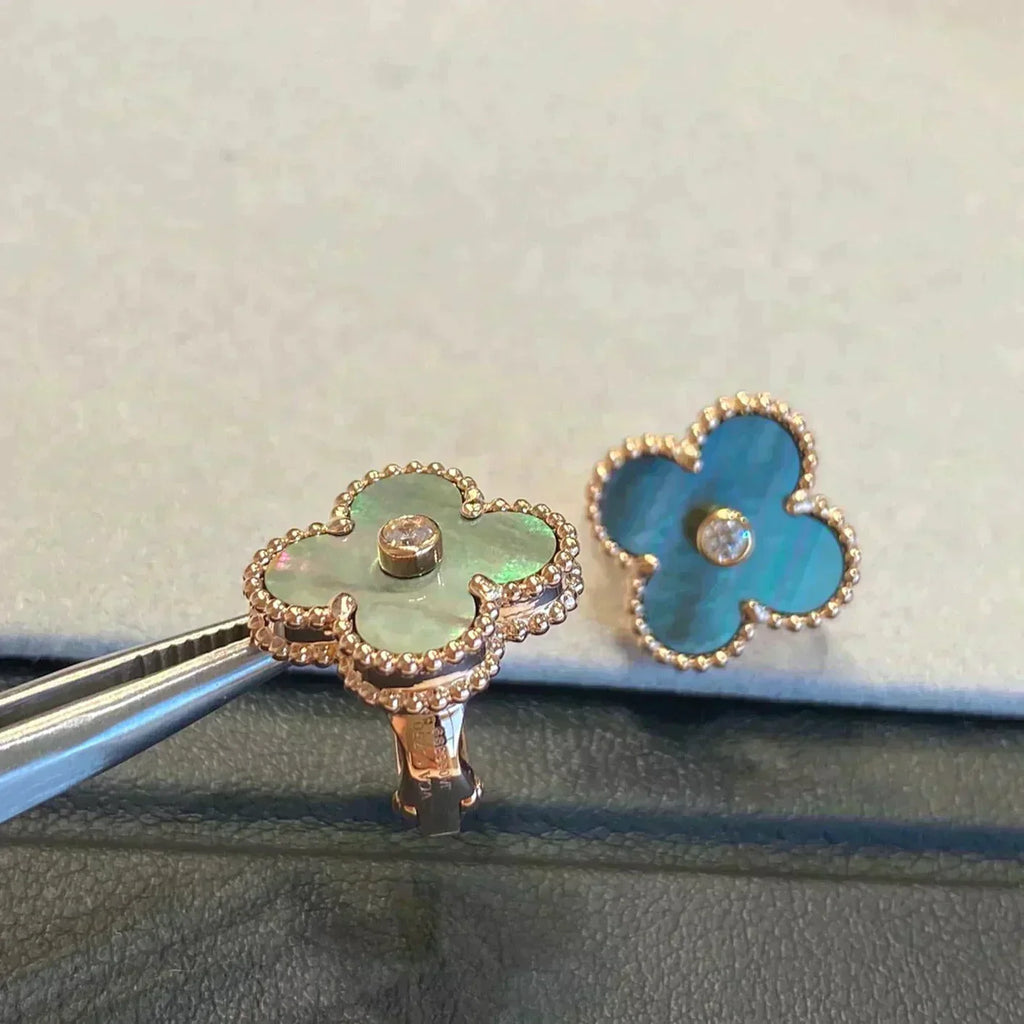 [⭐JeweliWhal]CLOVER MEDIUM 1 MOTIFS GRAY MOP  DIAMOND EARRINGS