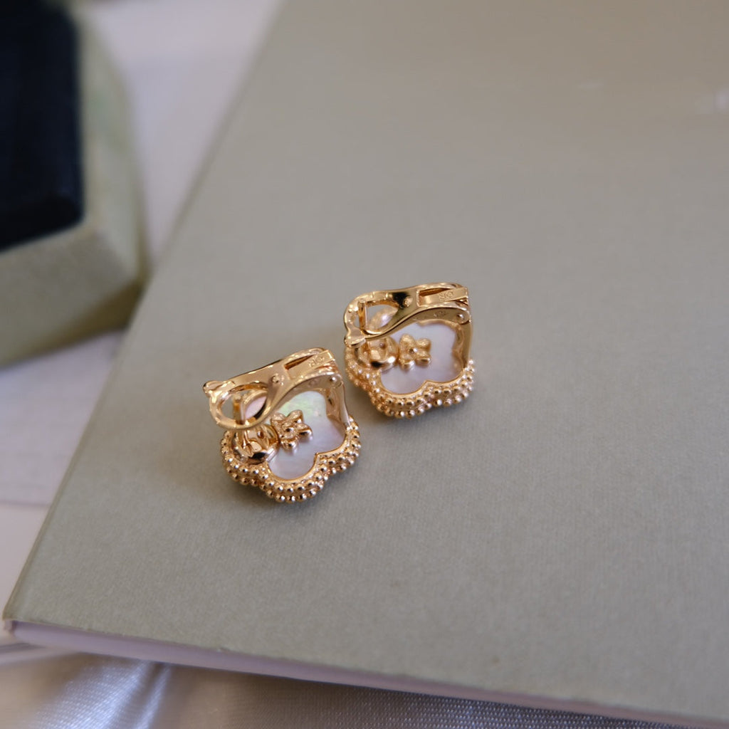 [⭐JeweliWhal]LUCKY PINK GOLD WHITE MOP EARRINGS