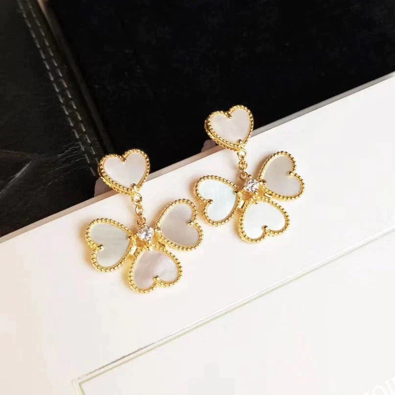 [⭐JeweliWhal]CLOVER SWEET WHITE MOP EARRINGS