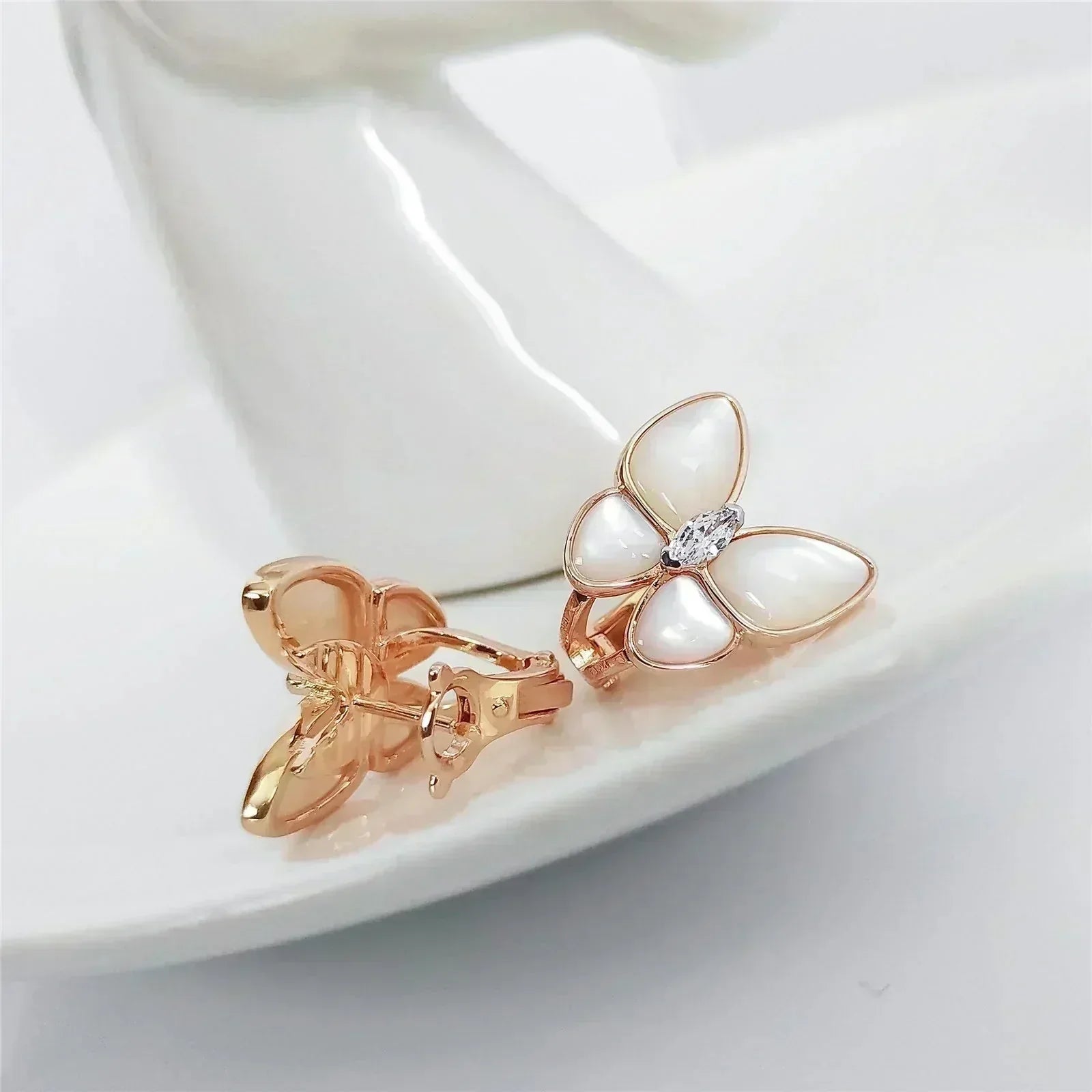 [⭐JeweliWhal]BUTTERFLY MOP DIAMOND EARRINGS