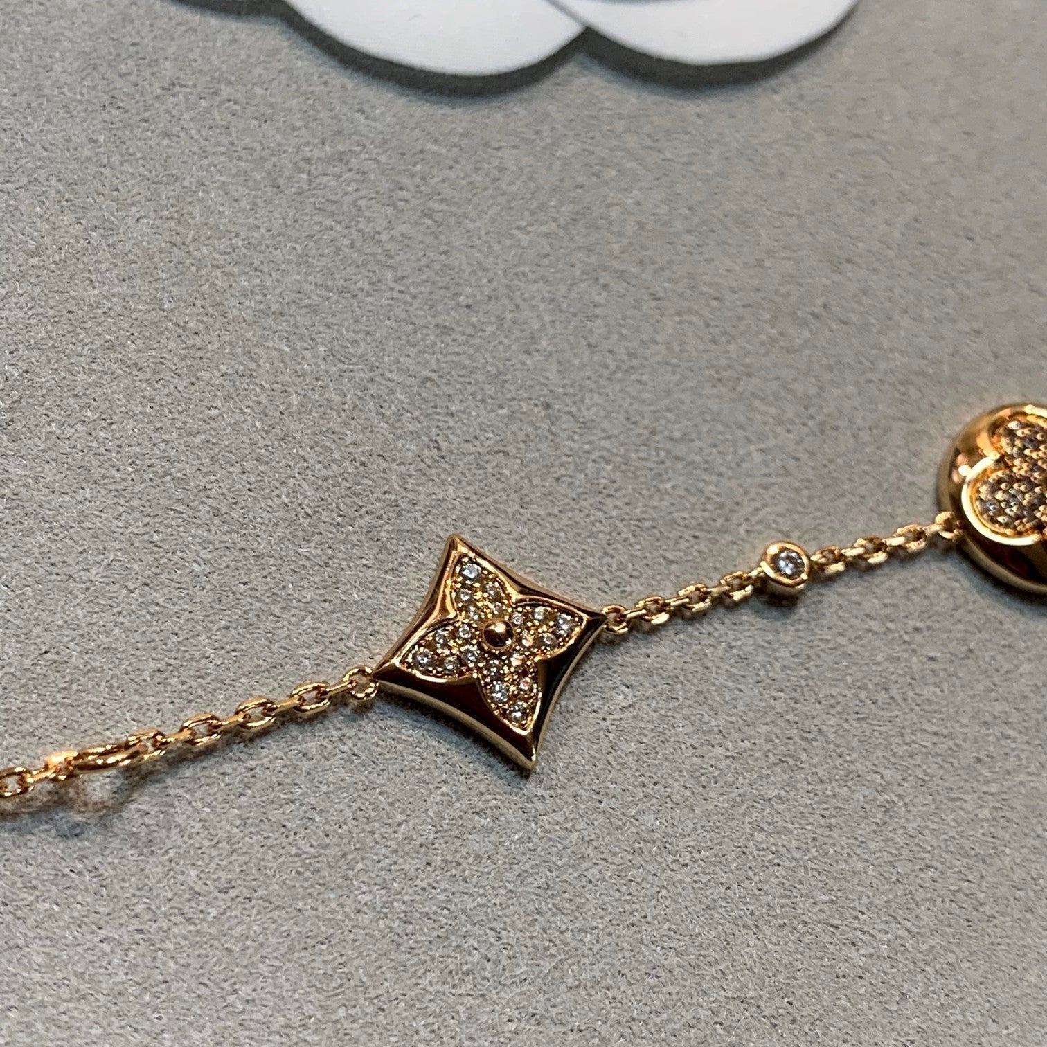 [⭐JeweliWhal]STAR AND SUN 4 MOTIFS GOLD DIAMONDS BRACELET