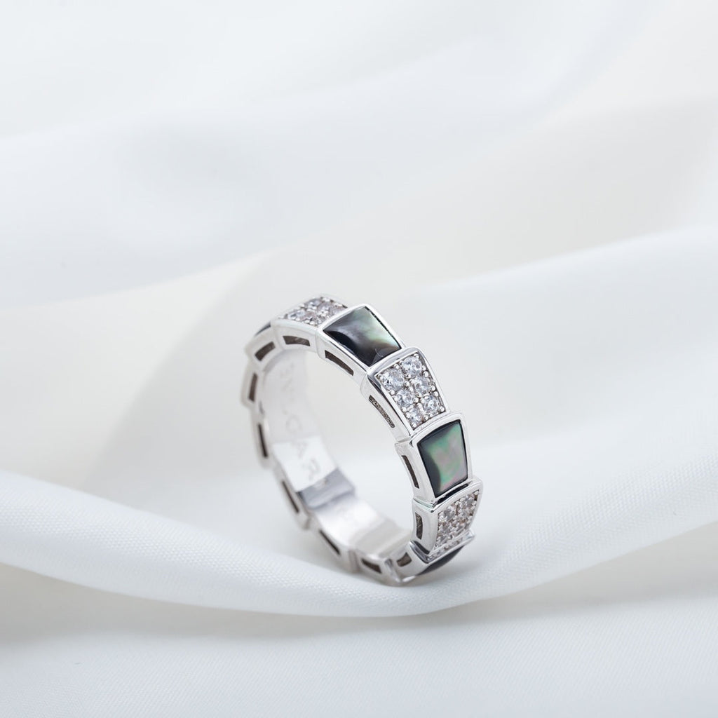 [⭐JeweliWhal]SERPENTI RING SILVER DIAMOND BLACK MOP 4MM