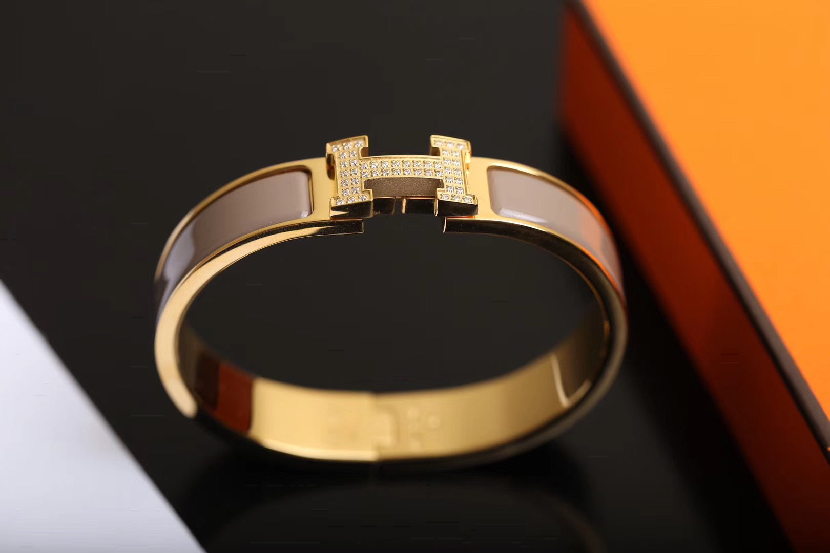 [⭐JeweliWhal]H BRACELET GOLD DIAMOND