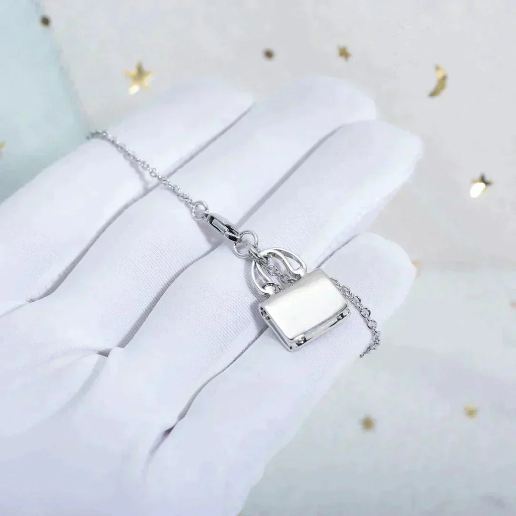 [⭐JeweliWhal]AMULETTE PEDANT SILVER NECKLACE