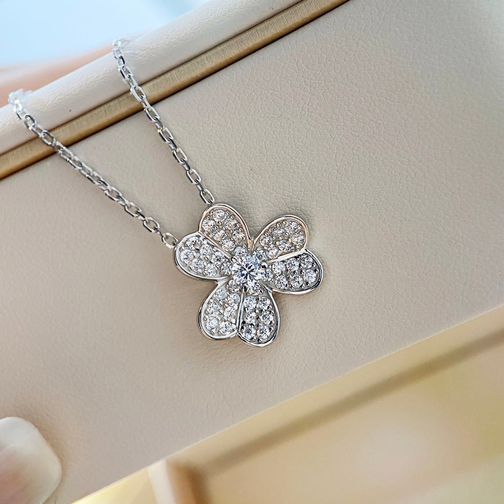 [⭐JeweliWhal]CLOVER DIAMOND NECKLACE SILVER