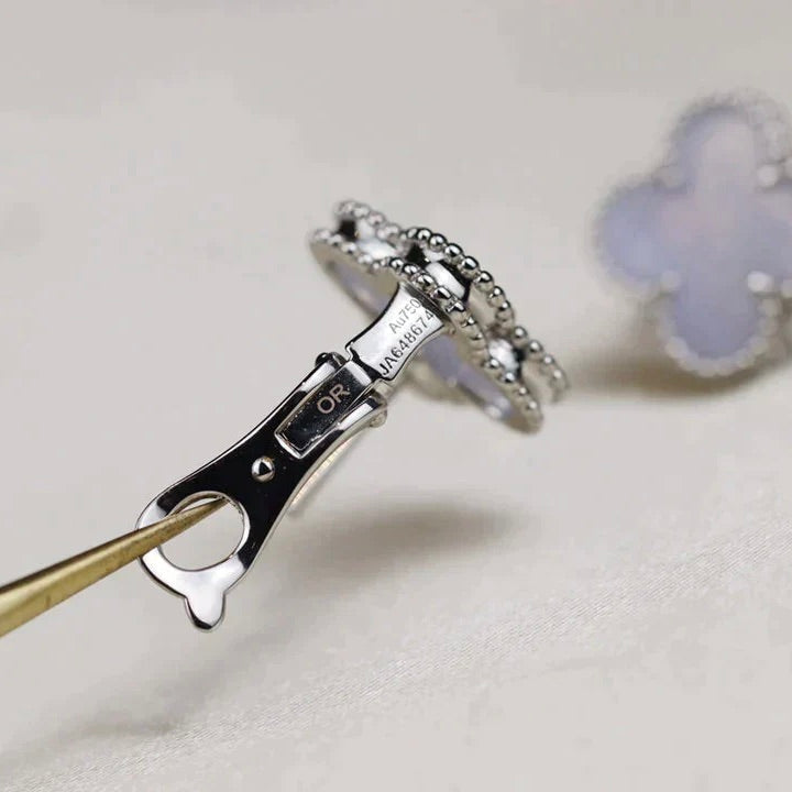 [⭐JeweliWhal]クローバー ミディアム 1モチーフ ホワイト モップ イヤリング シルバー