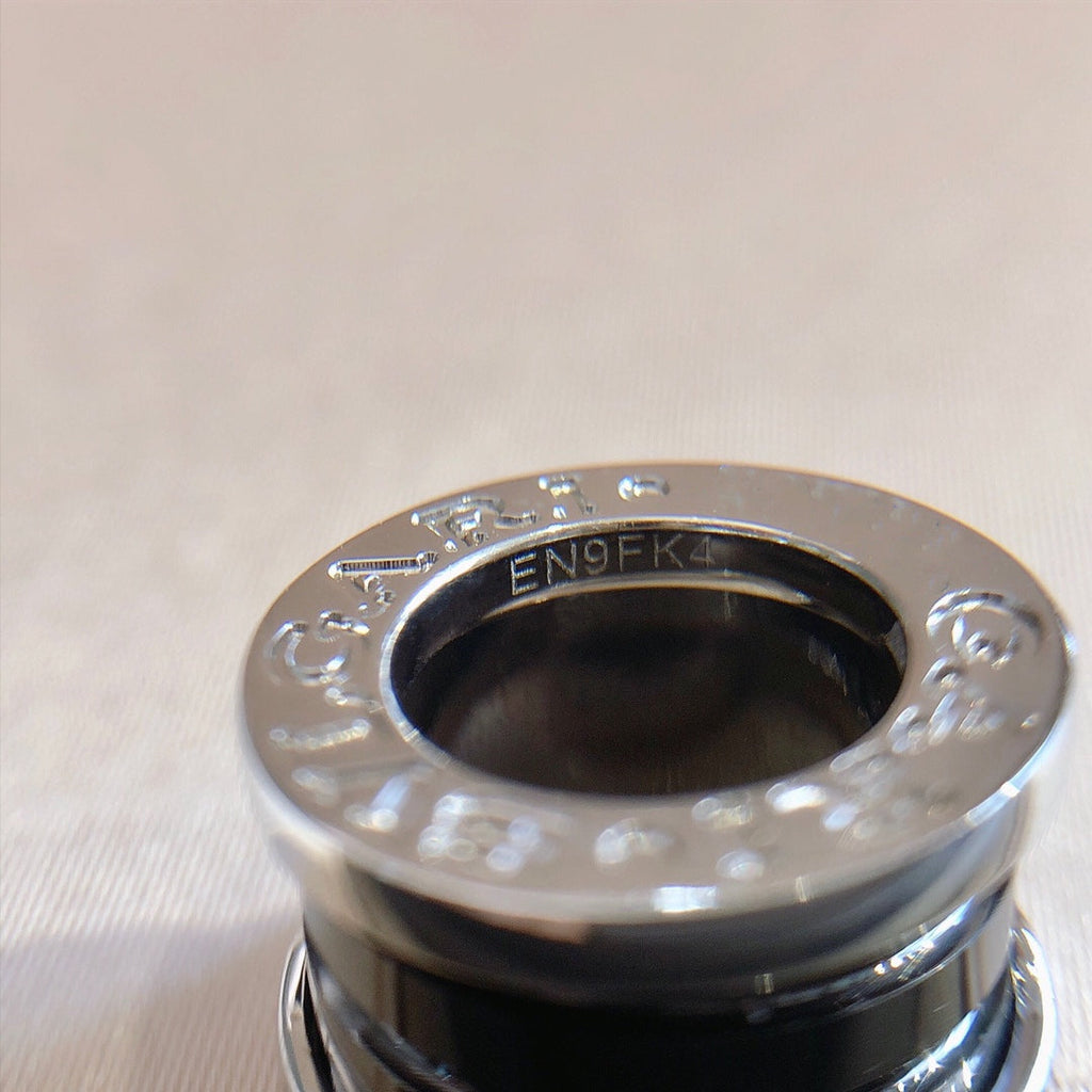[⭐JeweliWhal]ZERO 1 BLACK CERAMIC SILVER NECKLACE