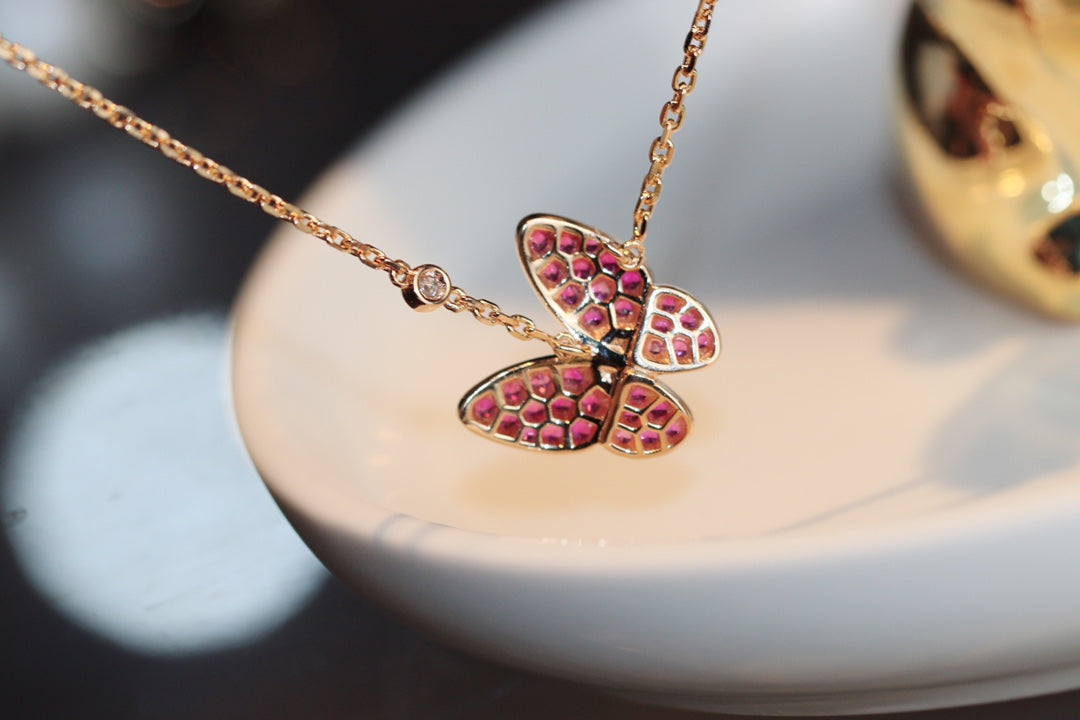[⭐JeweliWhal]BUTTERFLY RED DIAMOND ROSE GOLD NECKLACE