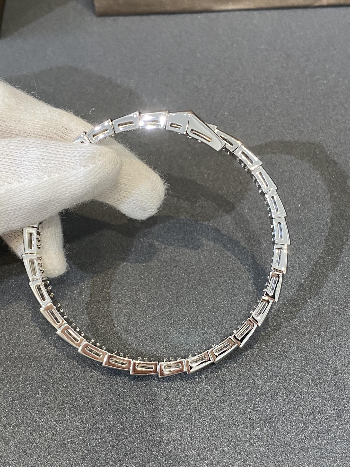 [⭐JeweliWhal]SERPENTI BRACELET DIAMONDS SILVER