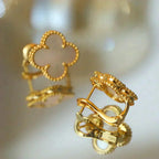 [⭐JeweliWhal]CLOVER MEDIUM 1 MOTIFS  WHITE MOP STUD EARRINGS
