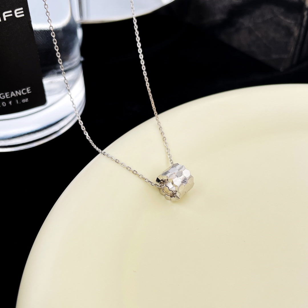 [⭐JeweliWhal]BEE MINI PEDANT DIAMOND NECKLACE