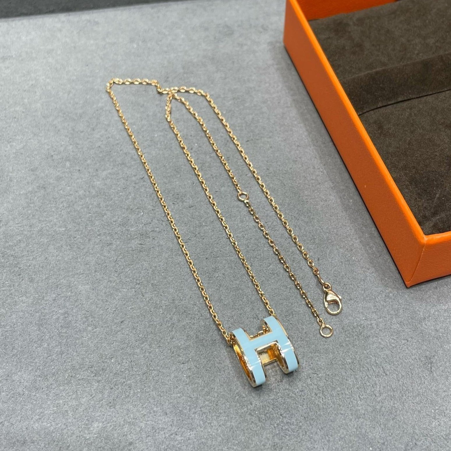 [⭐JeweliWhal]POP H SKY BLUE NECKLACE