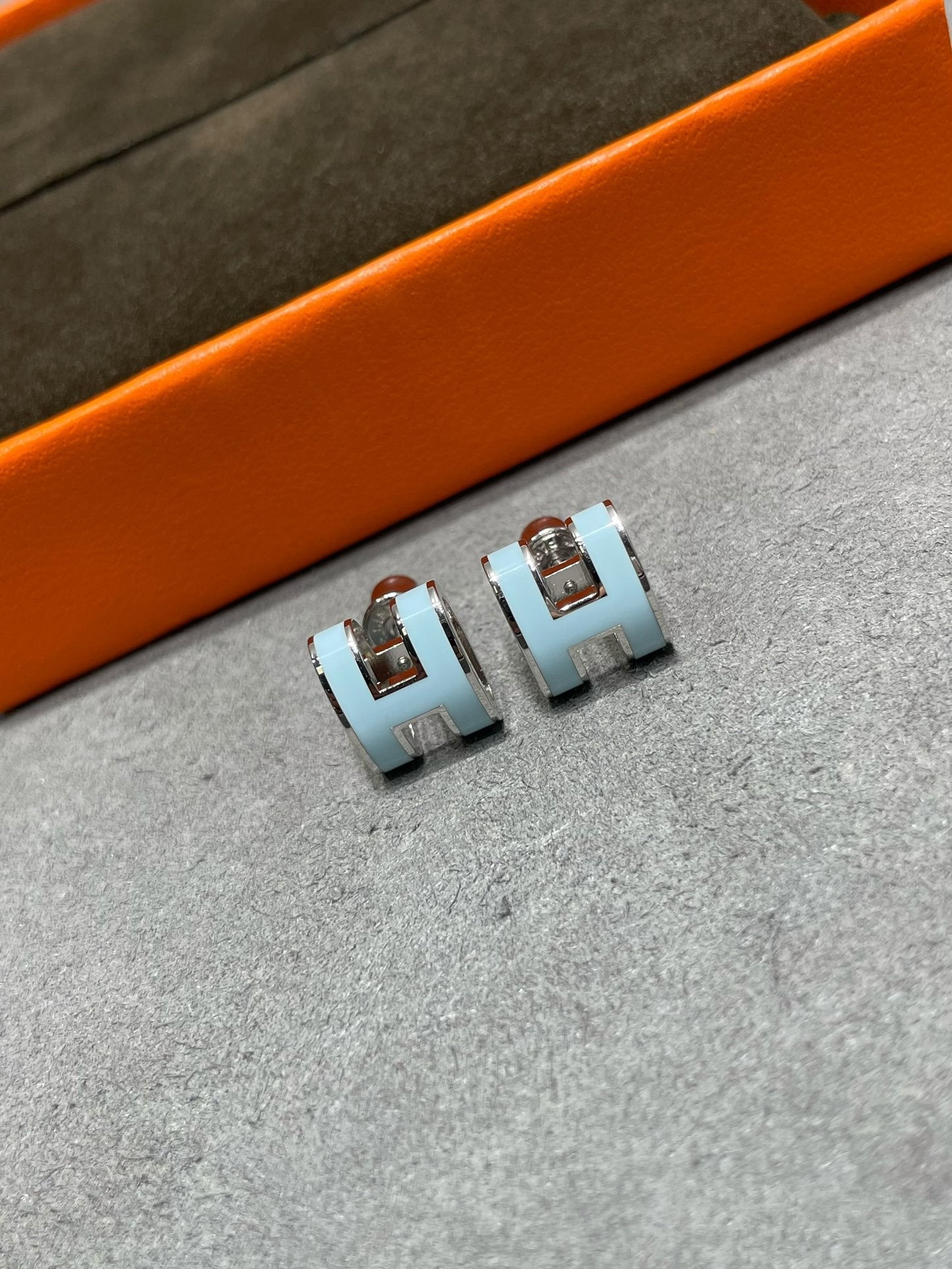 [⭐JeweliWhal]POP H SKY BLUE STUD EARRINGS