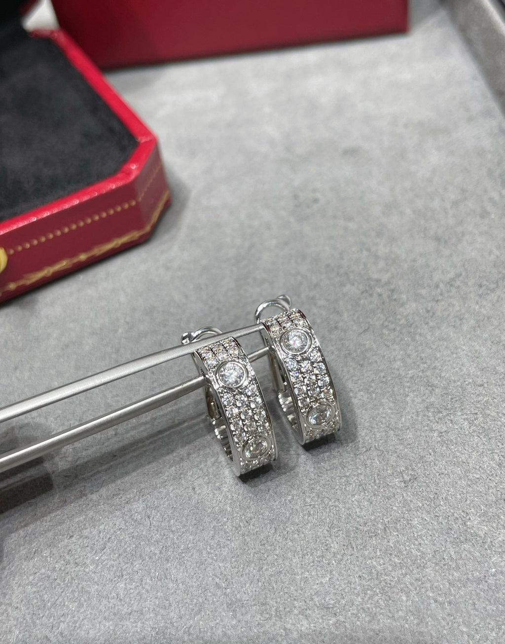 [⭐JeweliWhal]LOVE 5.5MM DIAMOND PAVED EARRINGS