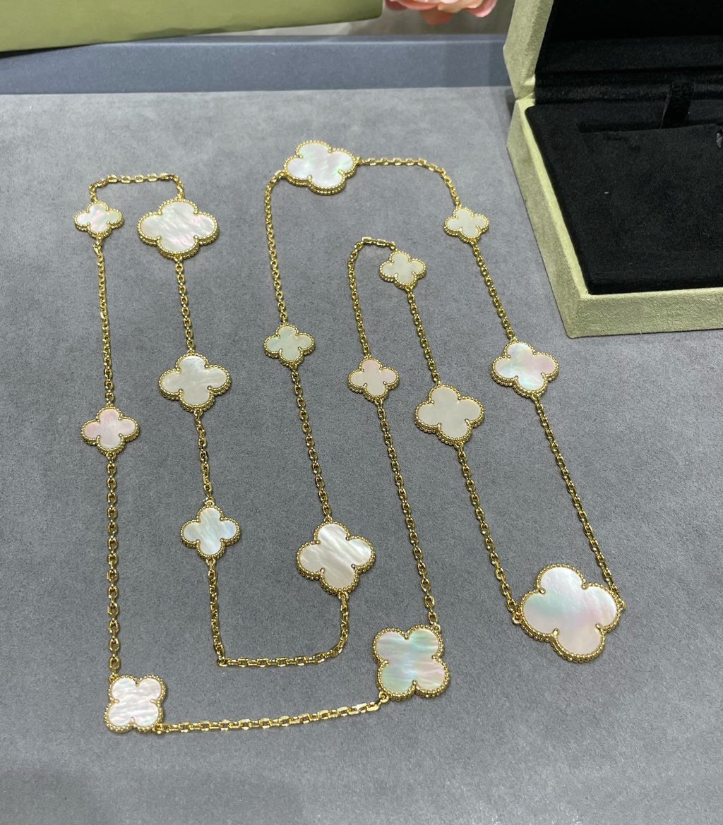 [⭐JeweliWhal]CLOVER 16 MOTIF WHITE MOP GOLD NECKLACE