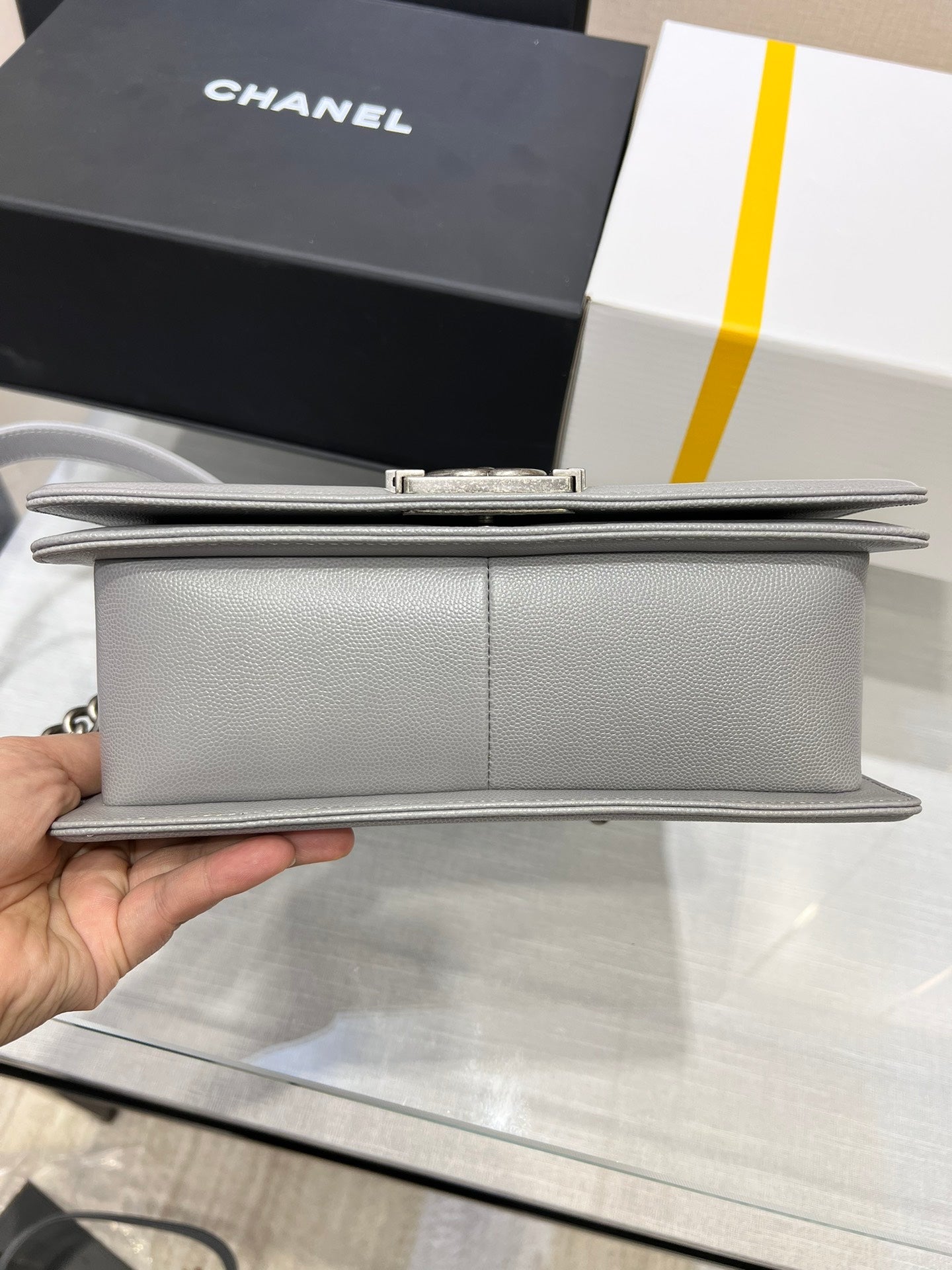 ボーイズバッグ ミディアム 25 グレー キャビア ルテニウムハードウェア