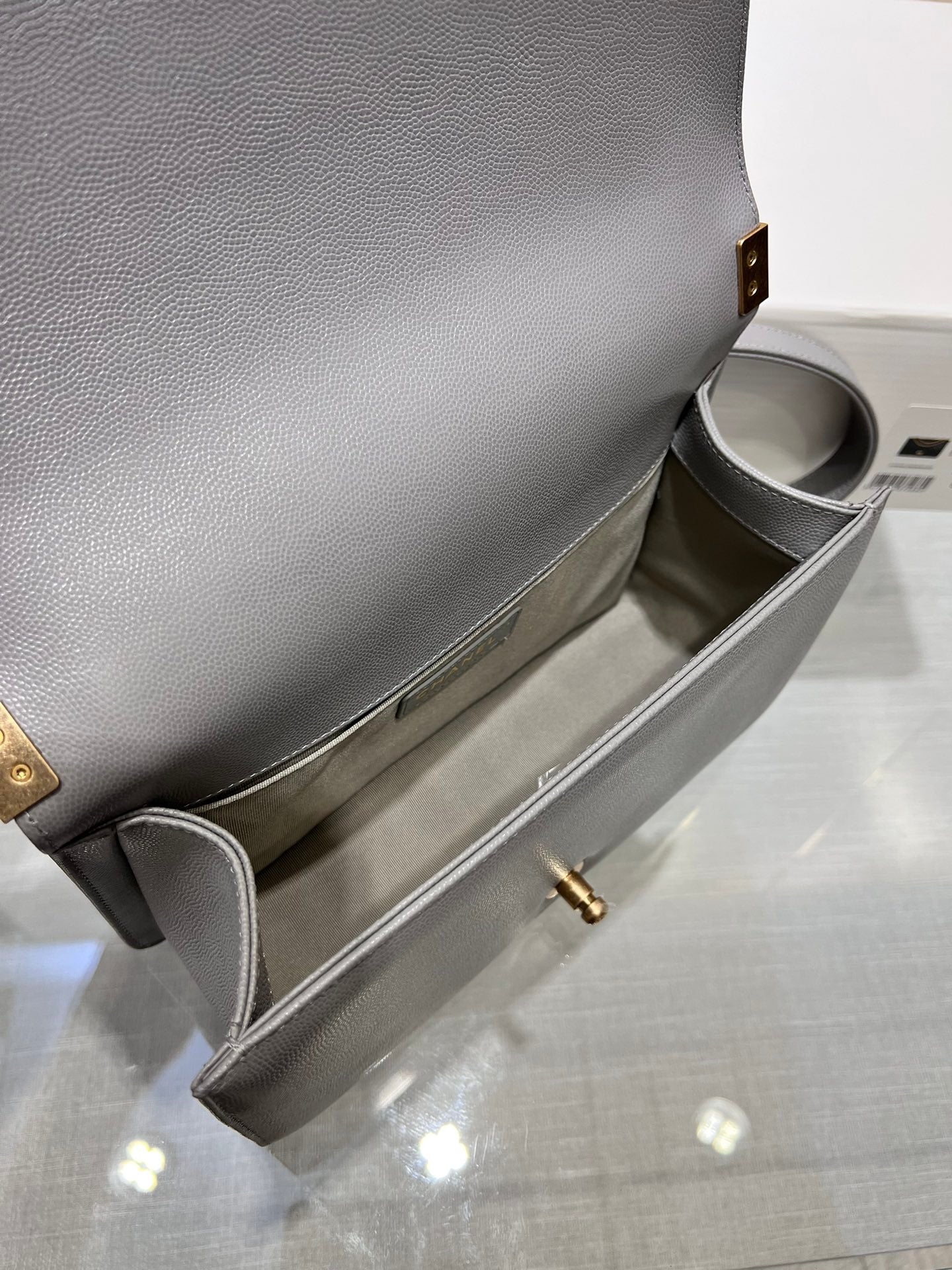 ボーイズバッグ ミディアム 25 グレー キャビア ゴールド金具