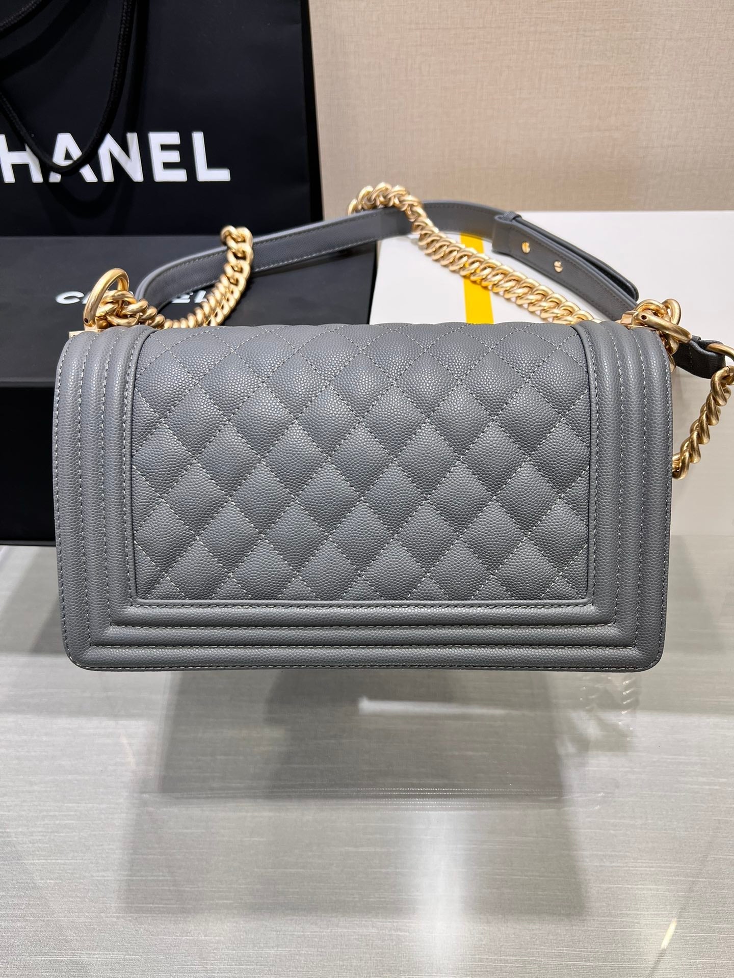 ボーイズバッグ ミディアム 25 ダークグレー キャビアゴールド金具