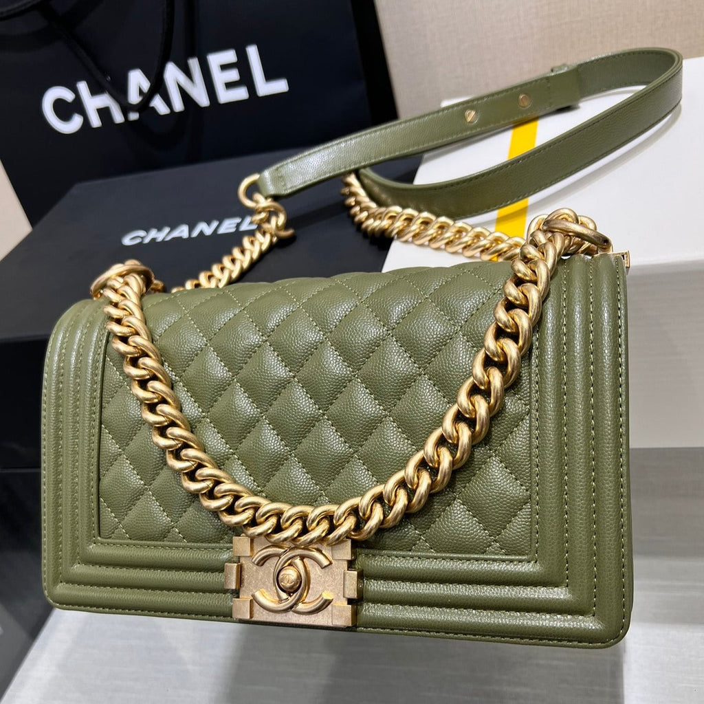 ボーイズバッグ ミディアム 25 カーキ キャビア ゴールド金具