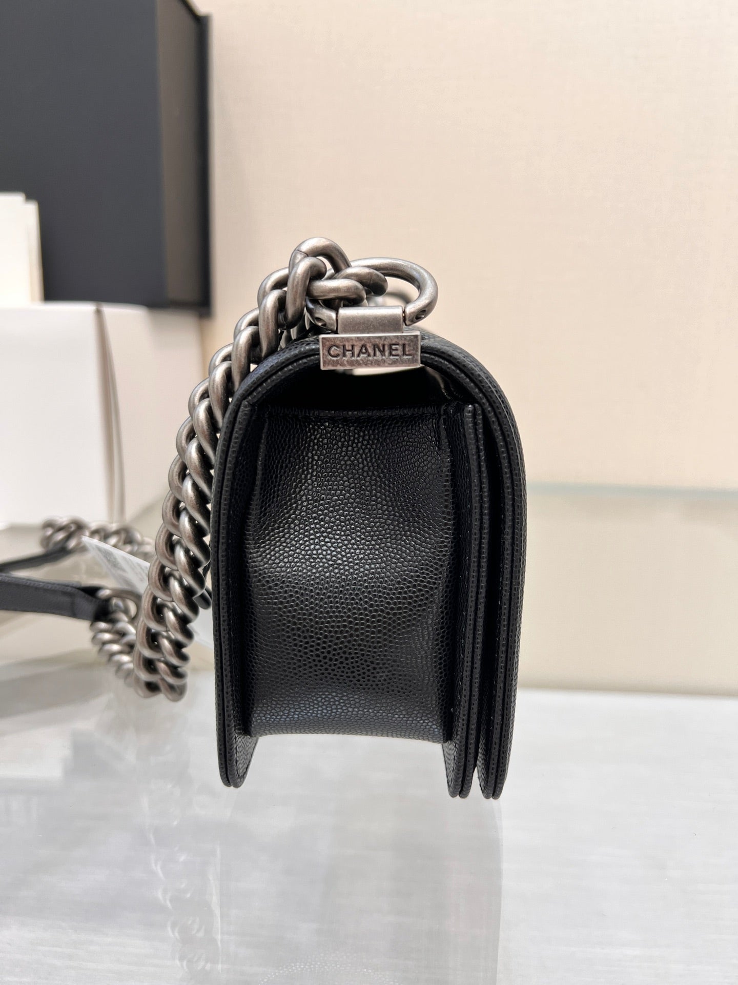 ボーイズバッグ スモール 20 ブラック シェブロン キャビア ルテニウムハードウェア