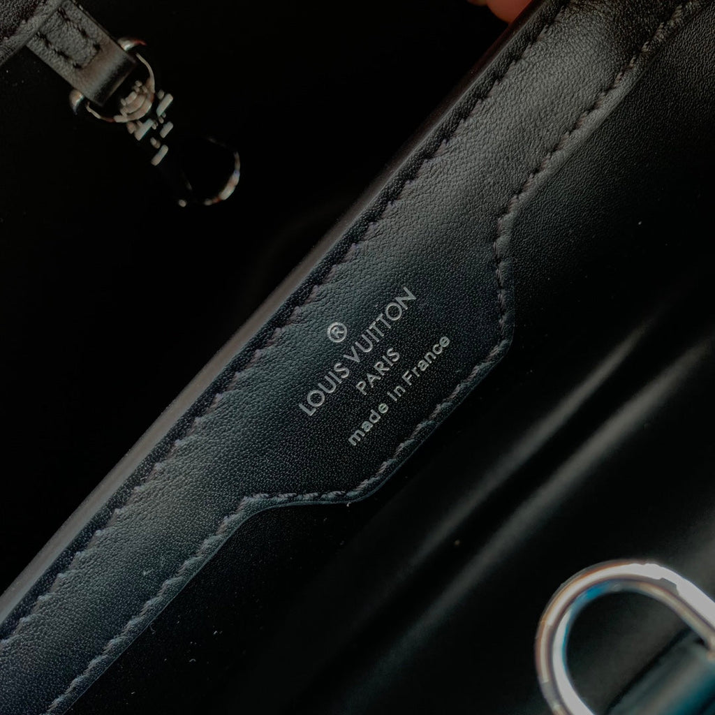 カプシーヌ MM 31 ブラック トリヨン シルバーハードウェア