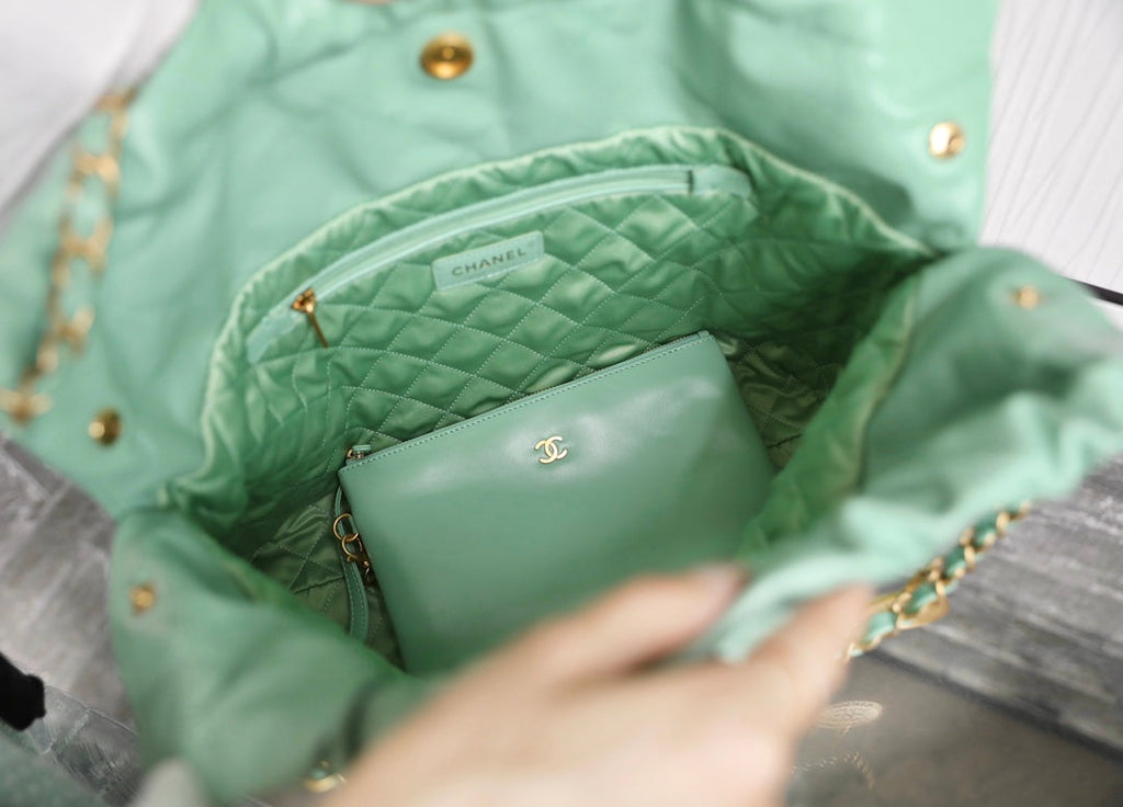 CC 22 アンティバ ホーボーバッグ ライトグリーン 39cm 