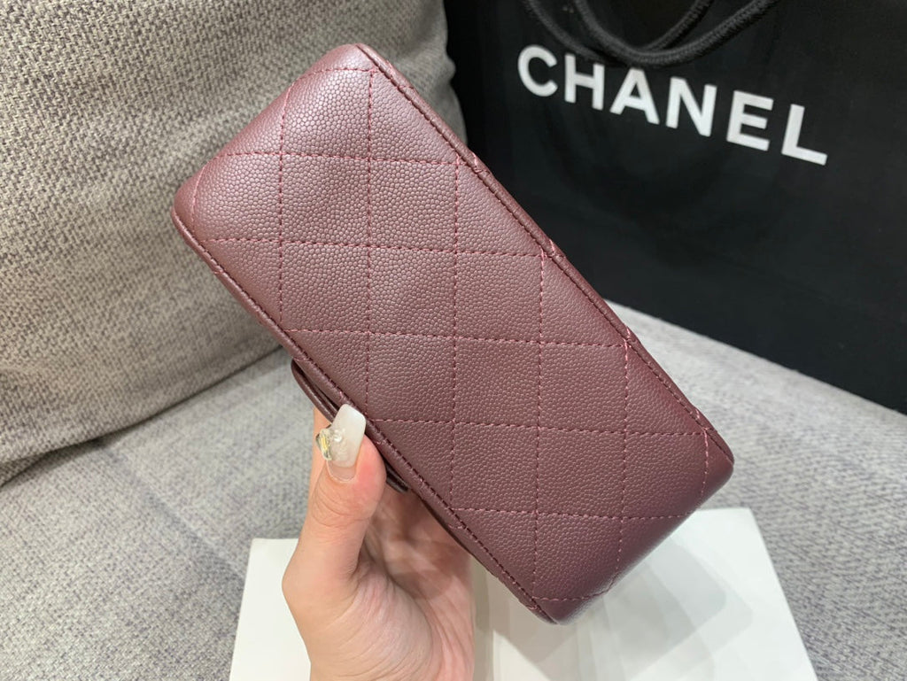 ミニスクエアフラップバッグ 17cm チョコレートキャビア シルバー金具