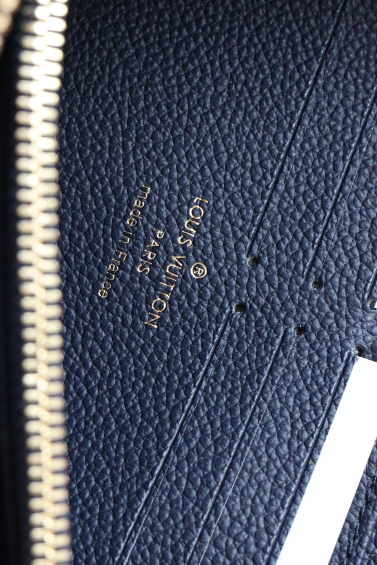 LV ジッピーウォレット 長財布 ブルー レッド アンプラント レザー