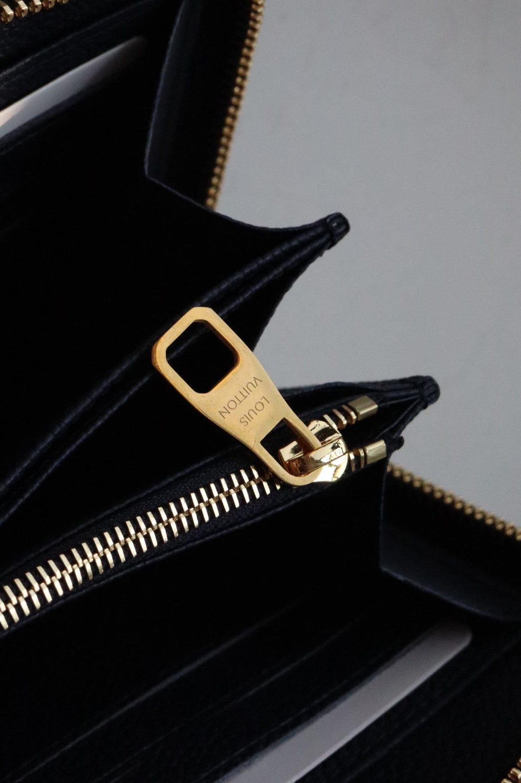 LV ジッピーウォレット 長財布 ブルー レッド アンプラント レザー