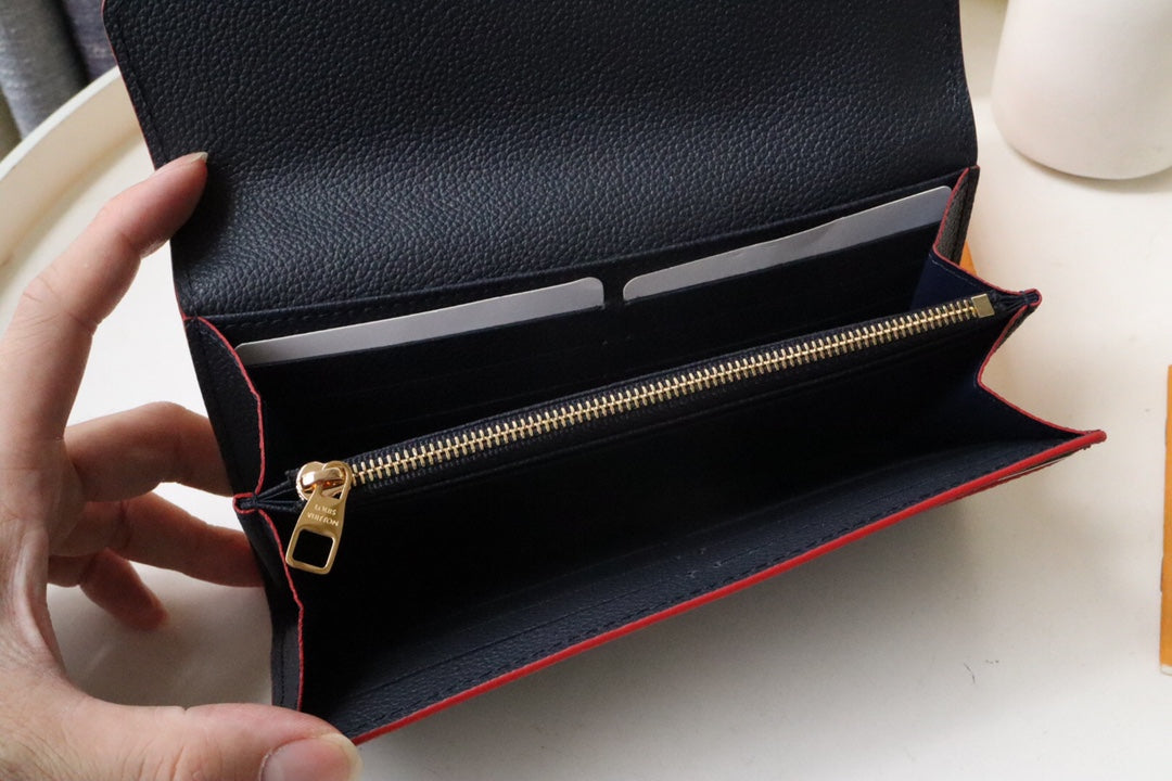 サラ ウォレット ブラック レッド モノグラム エンプラント 19CM