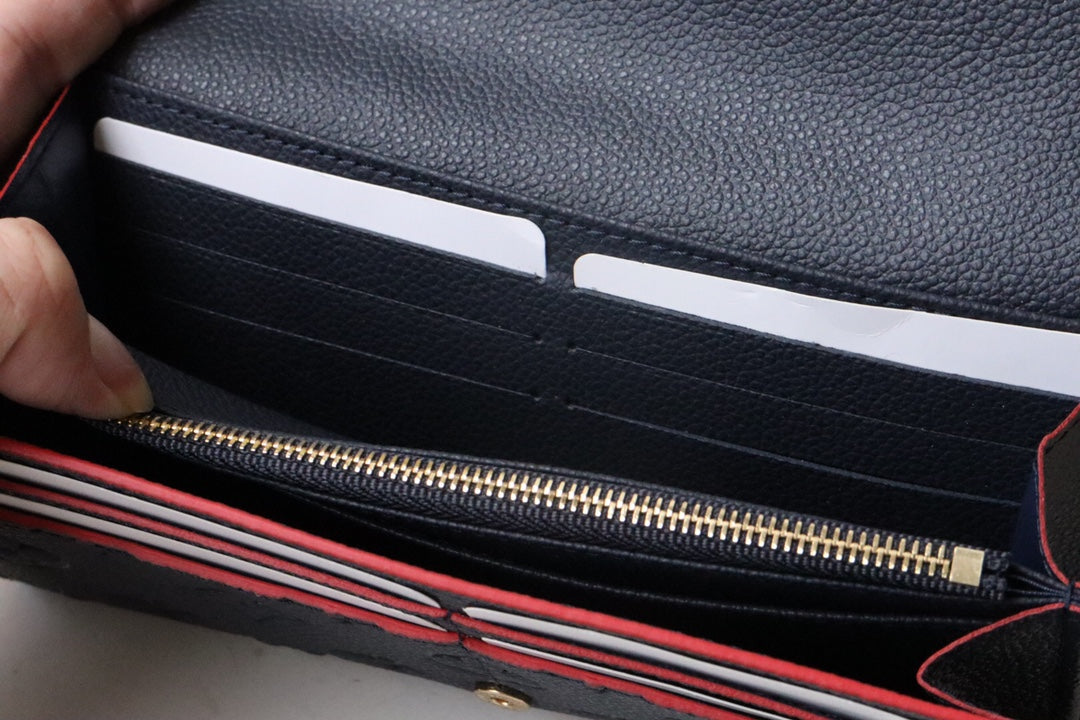 サラ ウォレット ブラック レッド モノグラム エンプラント 19CM