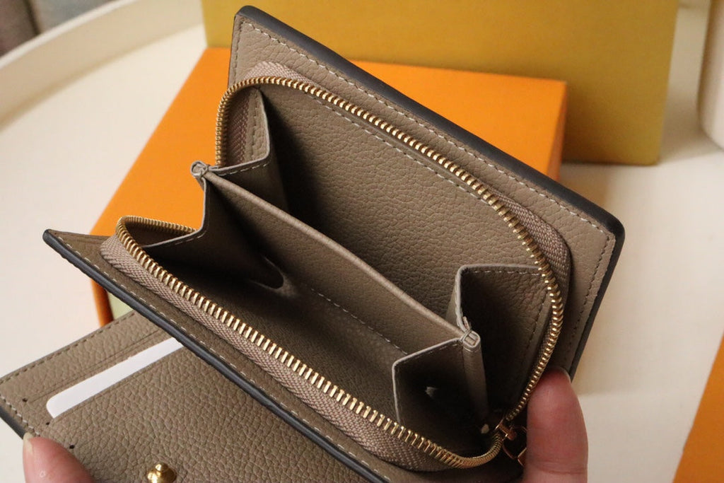 クレア ウォレット 12cm ベージュ ラージ モノグラム アンプラント レザー