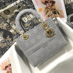 MEDIUM LADY D-LITE 24 グレー カナージ刺繍