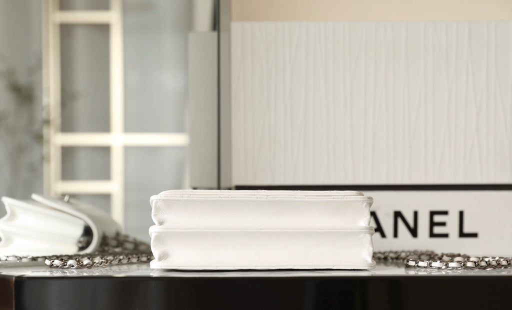 CC WOC 18.5 ホワイトラムスキン シルバーハードウェア