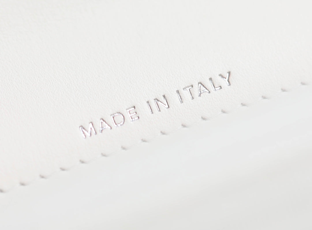 CC WOC 18.5 ホワイトラムスキン シルバーハードウェア