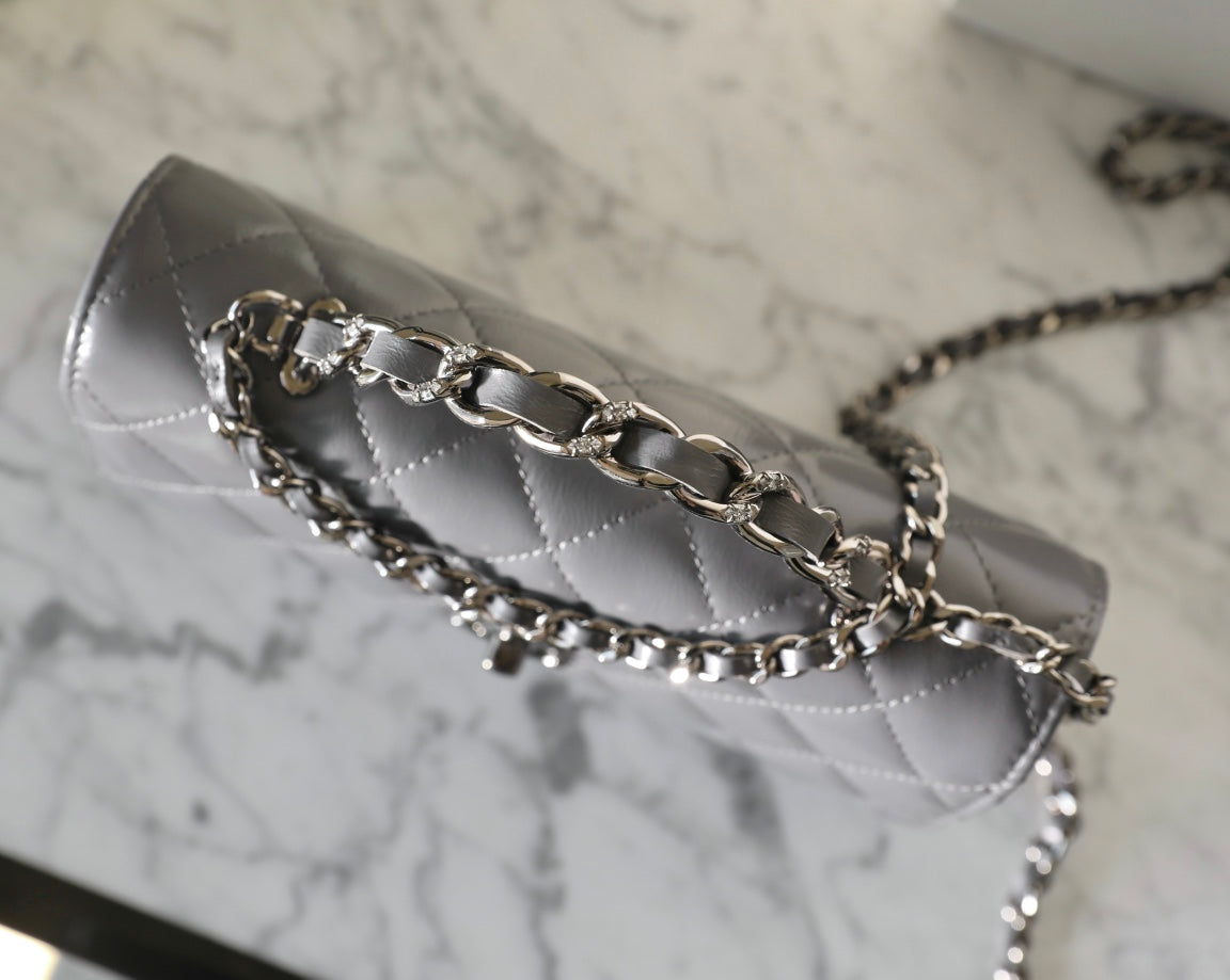 CC WOC 18.5 グレー ラムスキン シルバーハードウェア