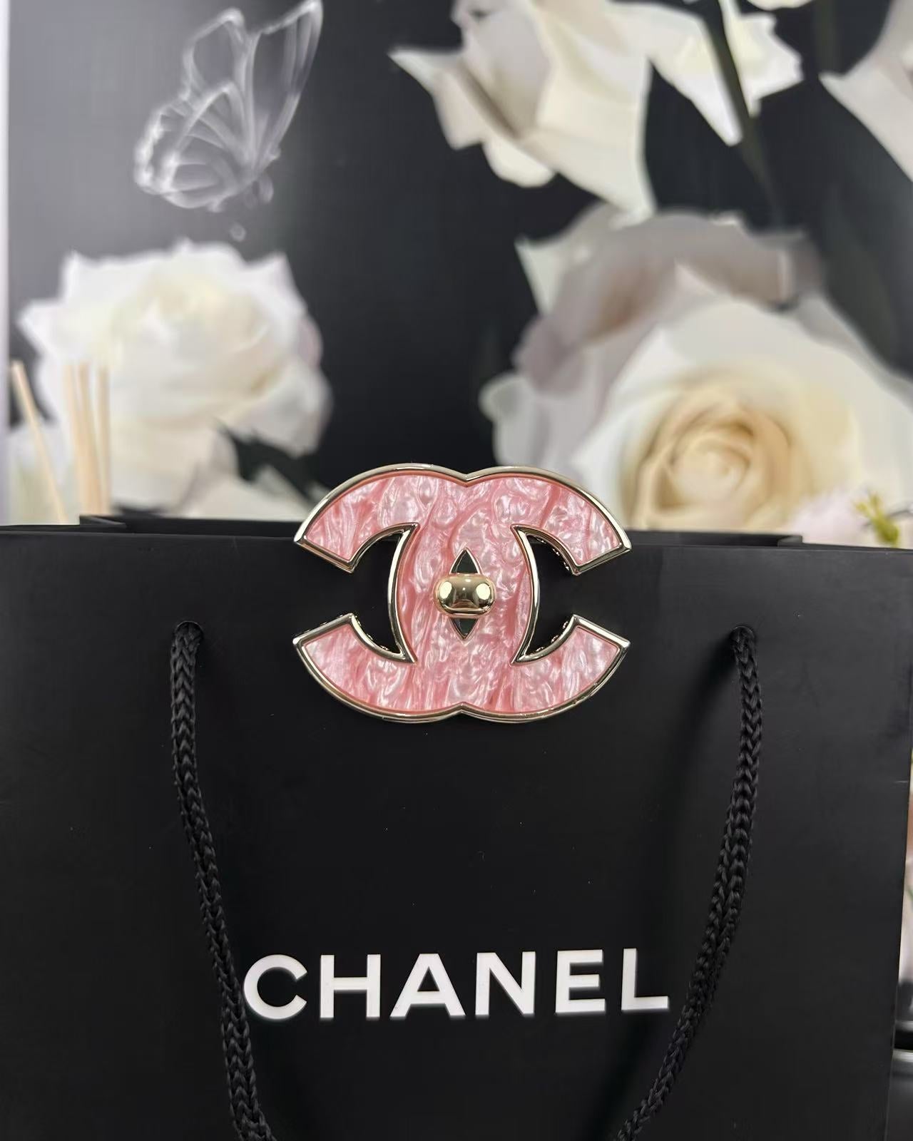 [⭐JeweliWhal]ピンクレジンクラシックブローチ 5cm