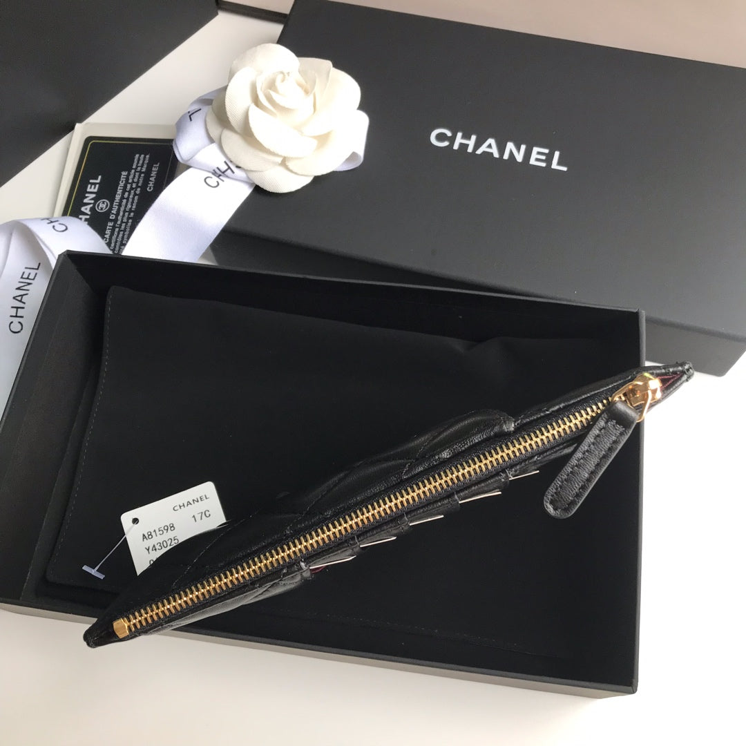 CCモバイルパース 19.5 ブラック グレインカーフスキン ゴールドアイコン