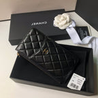 CCモバイルパース 19.5 ブラック グレインカーフスキン ゴールドアイコン