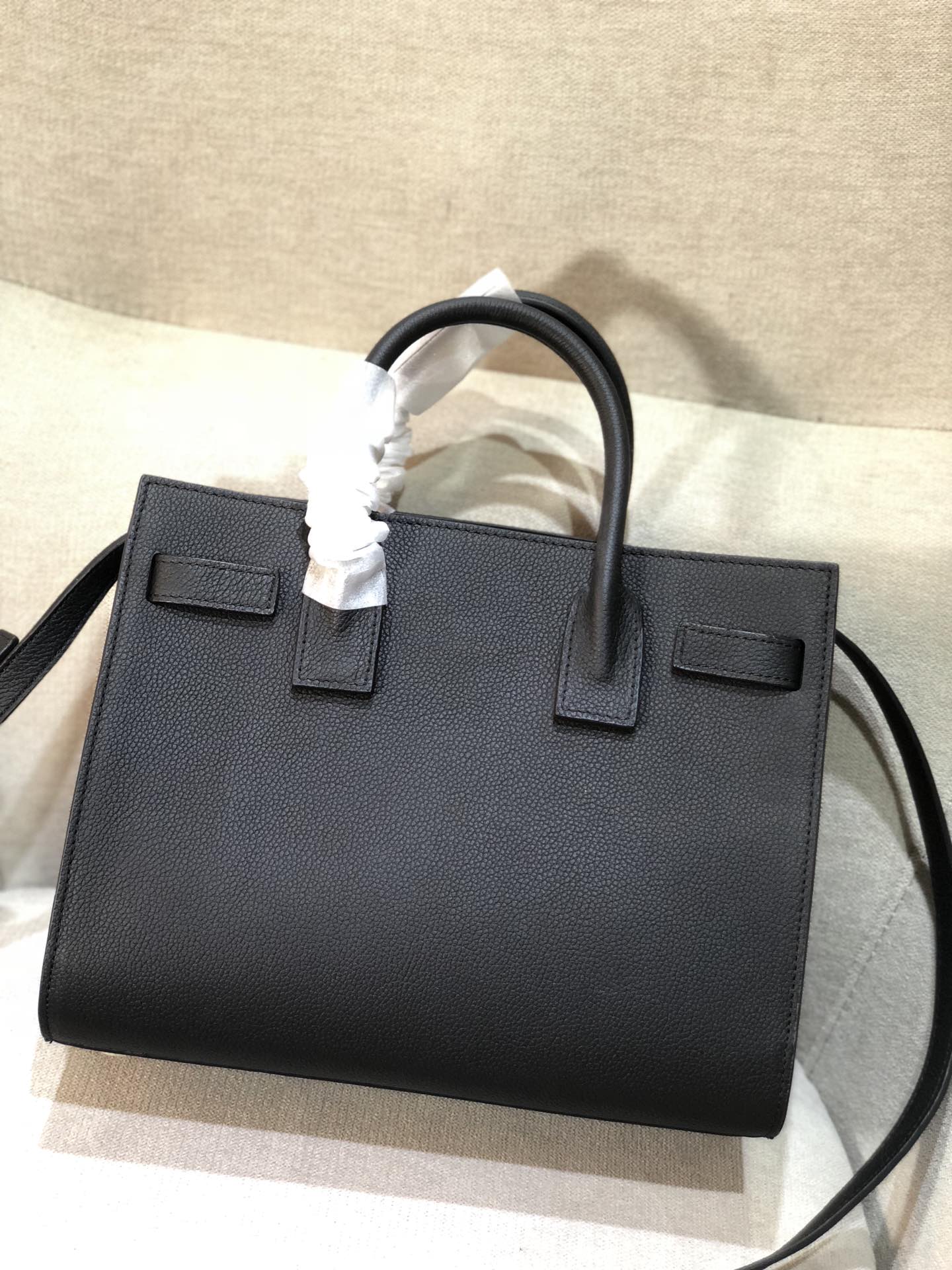 SAC DE 26 HANDBAG BLACK CALFSKIN