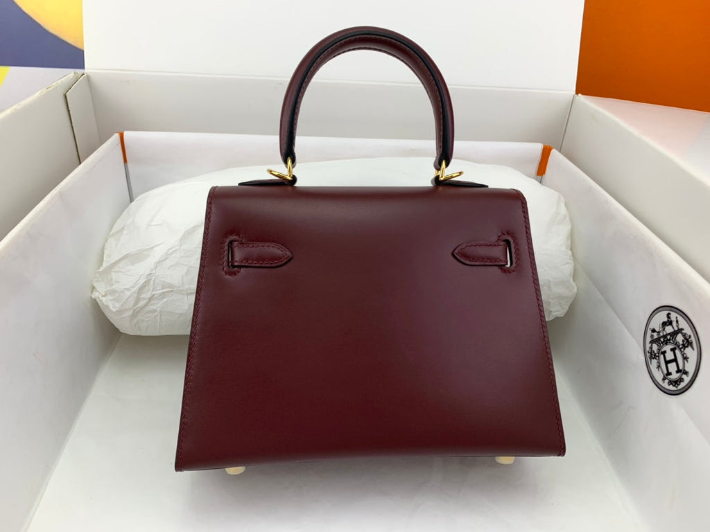 KELLY MINI 20 BAG IN WINE RED SMOOTH CALFSKIN WITH GOLD HARDWARE (MADE-TO-ODER)