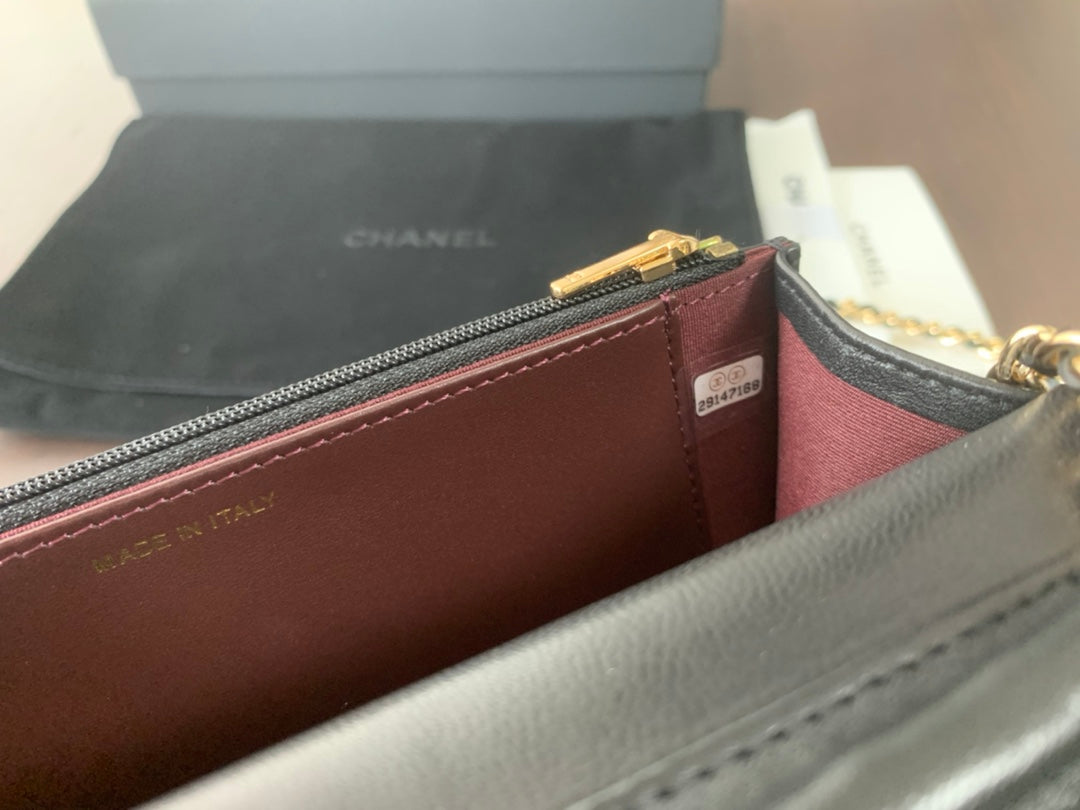 WOC 19cm ブラック ラムスキン ゴールドハードウェア