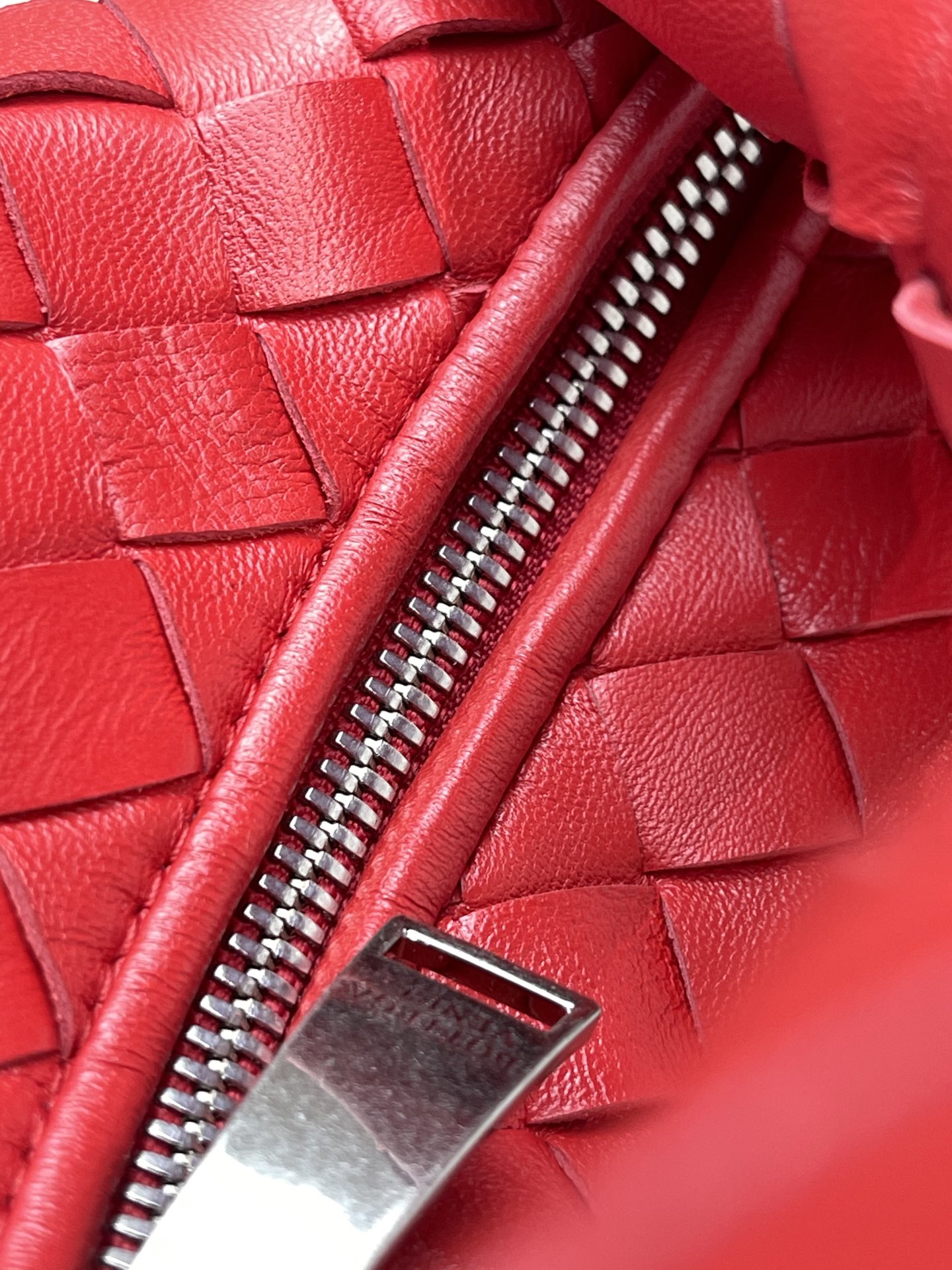 MINI JODIE 27 IN RED LAMBSKIN