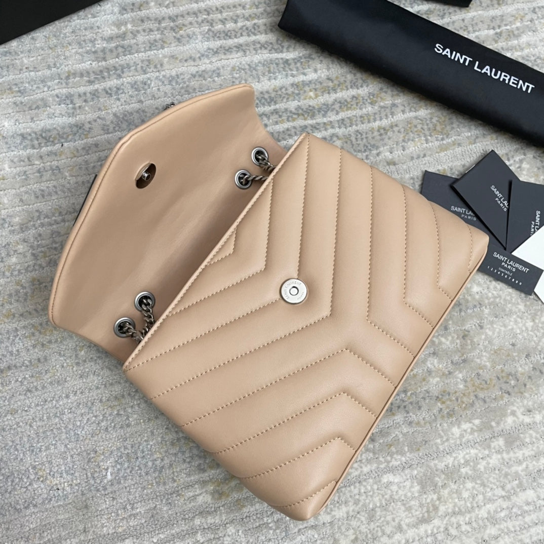 ルル スモール 25インチ ベージュ ラムスキン シルバー金具