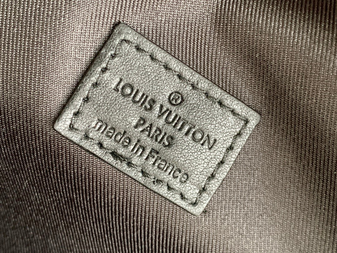 ディスカバリーバックパック 40インチ ブラウン モノグラムキャンバス ラバーロゴ