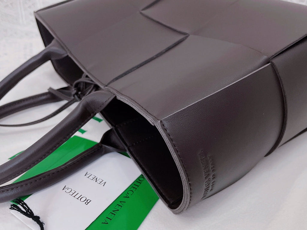 スモール アルコ トート 30 モルタルパープル ラムスキン