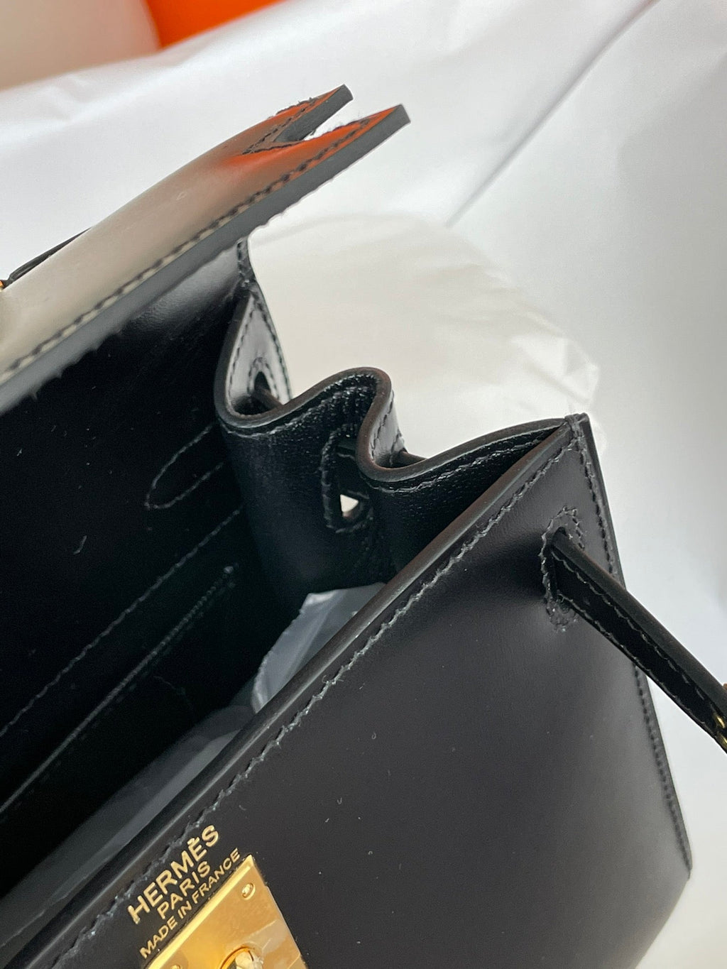 ケリー ミニ 20 バッグ（ブラック スムースカーフスキン、ゴールド金具付き、オーダーメイド）