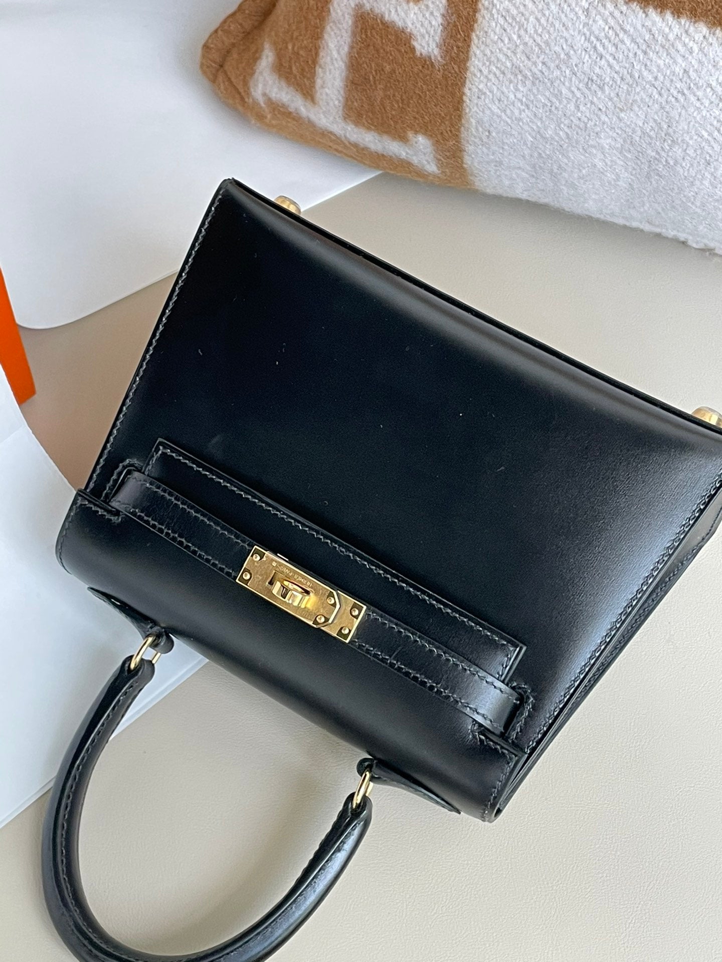 KELLY MINI 20 BAG IN BLACK SMOOTH CALFSKIN WITH GOLD HARDWARE (MADE-TO-ODER)