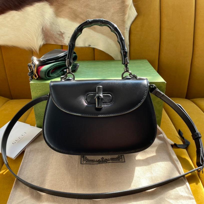 バンブートップハンドルバッグ 21 ブラックカーフスキン